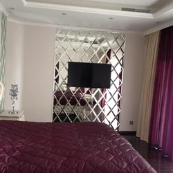 Güzgülərlə yataq otağının daxili dizaynı