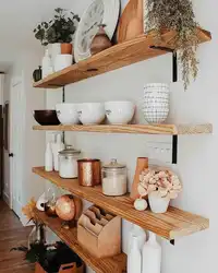 Настенные полки на кухню фото в интерьере своими