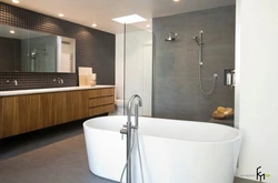 Free-standing bathtubs in the interior