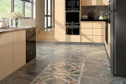 Mətbəxdə çini daş döşəmələrin fotoşəkili