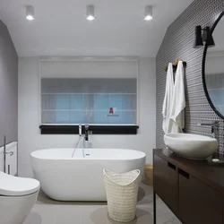 Floor bathtub in the interior