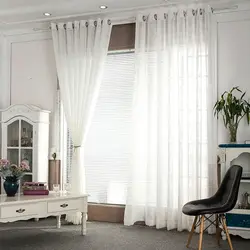 Тарҳи tulle барои меҳмонхона бе пардаҳо акс
