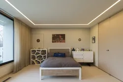 Дизайн спальни и потолки с подсветкой