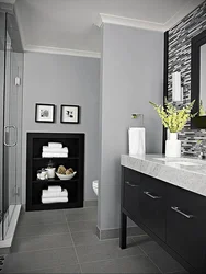 Combination of gray in the interior with other colors in the bathroom