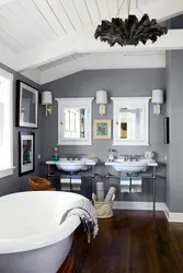 Combination of gray in the interior with other colors in the bathroom