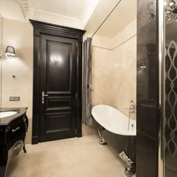 Interior doors in the bathroom interior