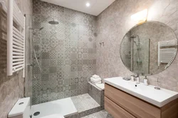 Modest bath photo