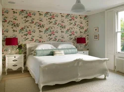 Floral wallpaper for bedroom design photo