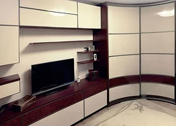 Qonaq otağında daxili qarderob küncü
