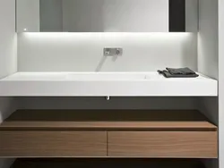 Hanging cabinets for bathtubs in the interior