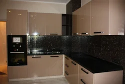 Тарҳи Ошхона Беж Бо Countertop Сиёҳ