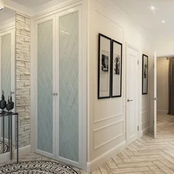 Design of a small hallway in light colors