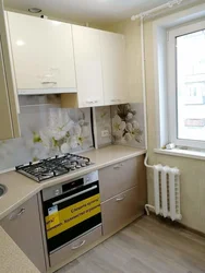 Photo of the kitchen in the Brezhnevka apartment