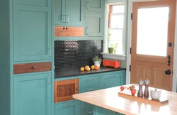 How to paint an old kitchen photo