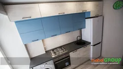 Kitchen design with mezzanines to the ceiling