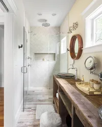 Elongated bathroom design