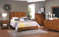 What colors does wood go with in a bedroom interior?