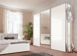 Modern Wardrobes For The Bedroom Photo