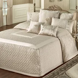 Stylish Bedspread For The Bedroom Photo