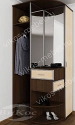 Small hallway corner design