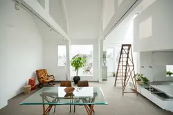 High ceilings apartment design photo