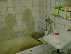 Bathroom in Khrushchev renovation photo budget option