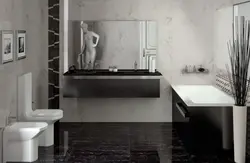Дызайн ванны з цёмнай пліткай на падлозе