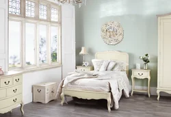Wooden bedroom photo Provence