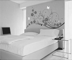 Decorating A Wall In The Bedroom Photo