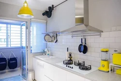 Mətbəx fotoşəkilində boruları necə gizlətmək olar