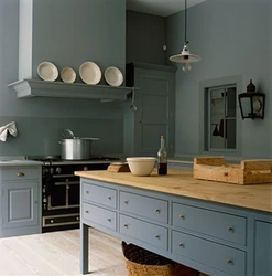 Photo of renovation of painted walls in the kitchen