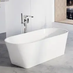 Bath interior with freestanding bathtub