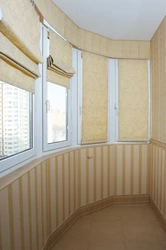 Interyer Fotoşəkilindəki Lodjiyadakı Pərdələr