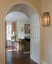 Door arches to the kitchen photo