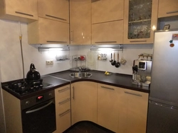 Kitchen layout 6 meters with refrigerator photo