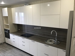 Kitchen 4 meters long design with window