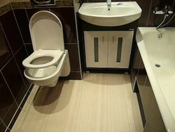 Design of a combined bathroom with a bathtub in Khrushchev