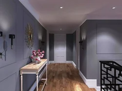 Combination of gray with other colors in the interior of the hallway