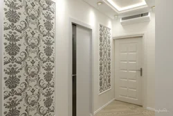 What wallpaper to glue in the hallway photo