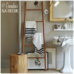 Bathroom hangers design