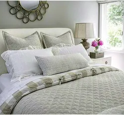 How to beautifully make a bed in a double bedroom photo