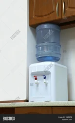 Бутыль С Водой На Кухне Фото