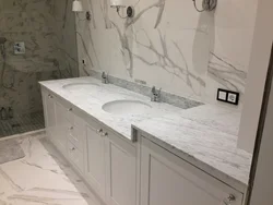 Mətbəx Interyerində Levanto Ağ Yumurtalı Mərmər