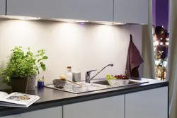LED Işıqlandırma Fotoşəkili Olan Mətbəxlər