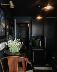 Маҷмӯи ошхона сиёҳ барои як акс ошхона хурд