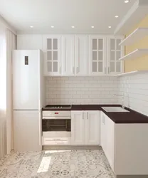 Açıq Rənglərdə Soyuducu Ilə Künc Mətbəx Dizaynı
