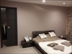 Qonaq otağının interyerində taupe