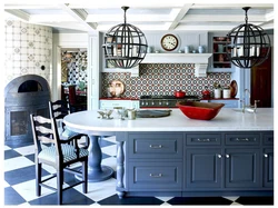 Colonial kitchen photo