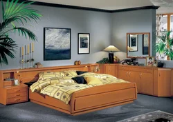Red bedroom design