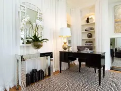Müasir salon interyerində konsol